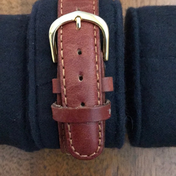 Izod Club Unisex with Genuine Leather Band - Picture 2 of 6